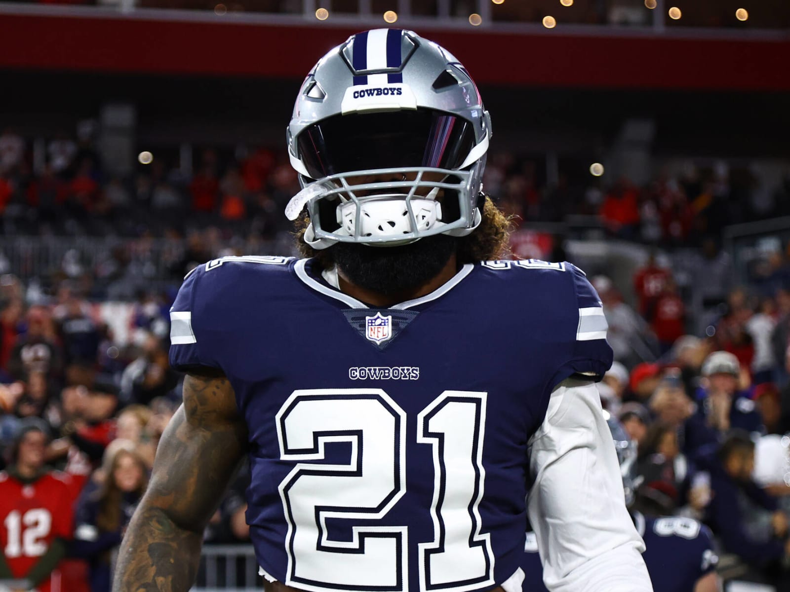 Dallas Cowboys informed star RB Zeke Elliott of his release