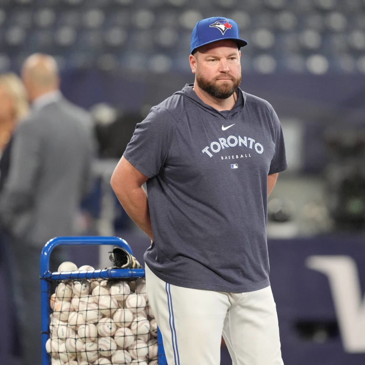 Blue Jays GM blames manager John Schneider for pulling José