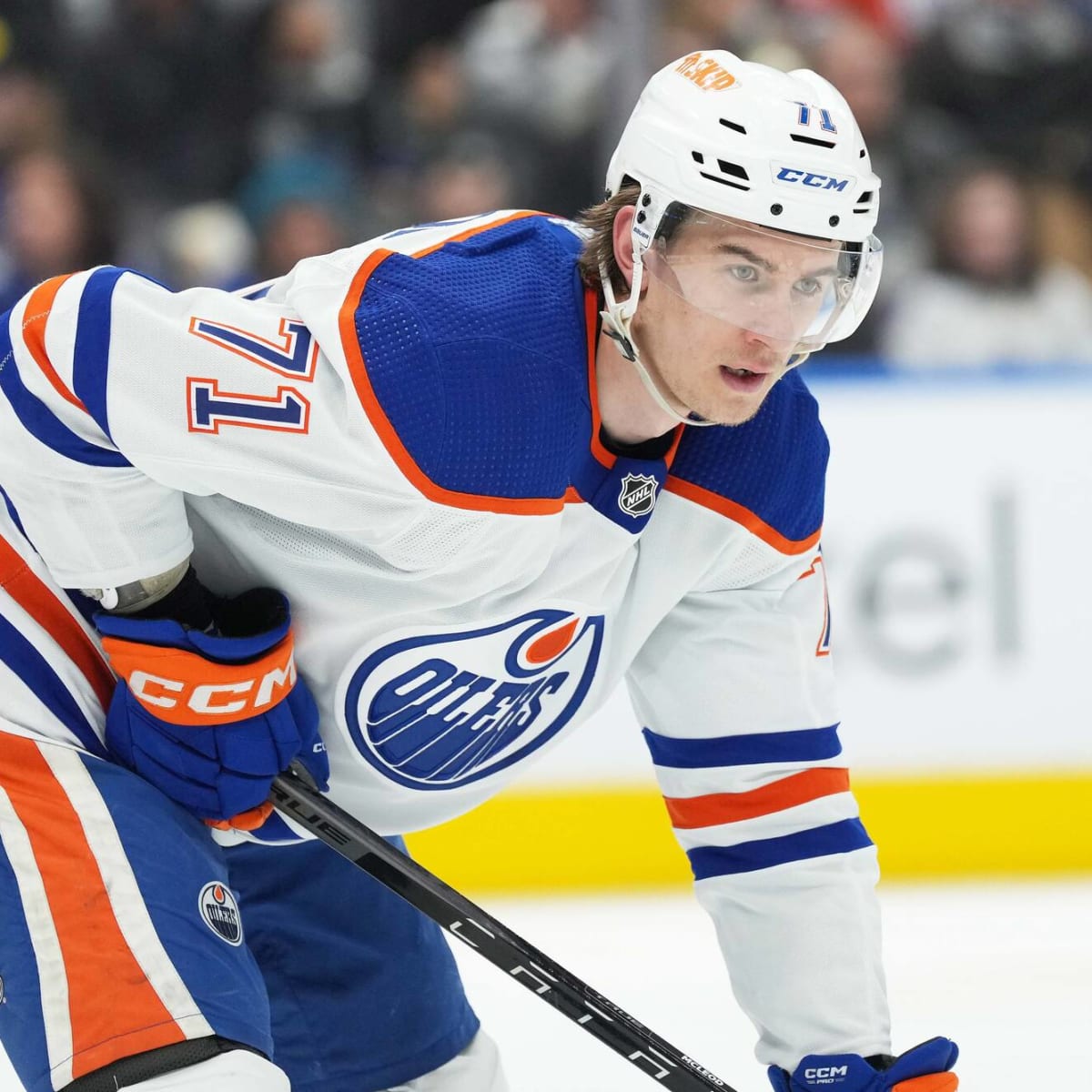 Dylan Holloway making strong case to stick with Oilers