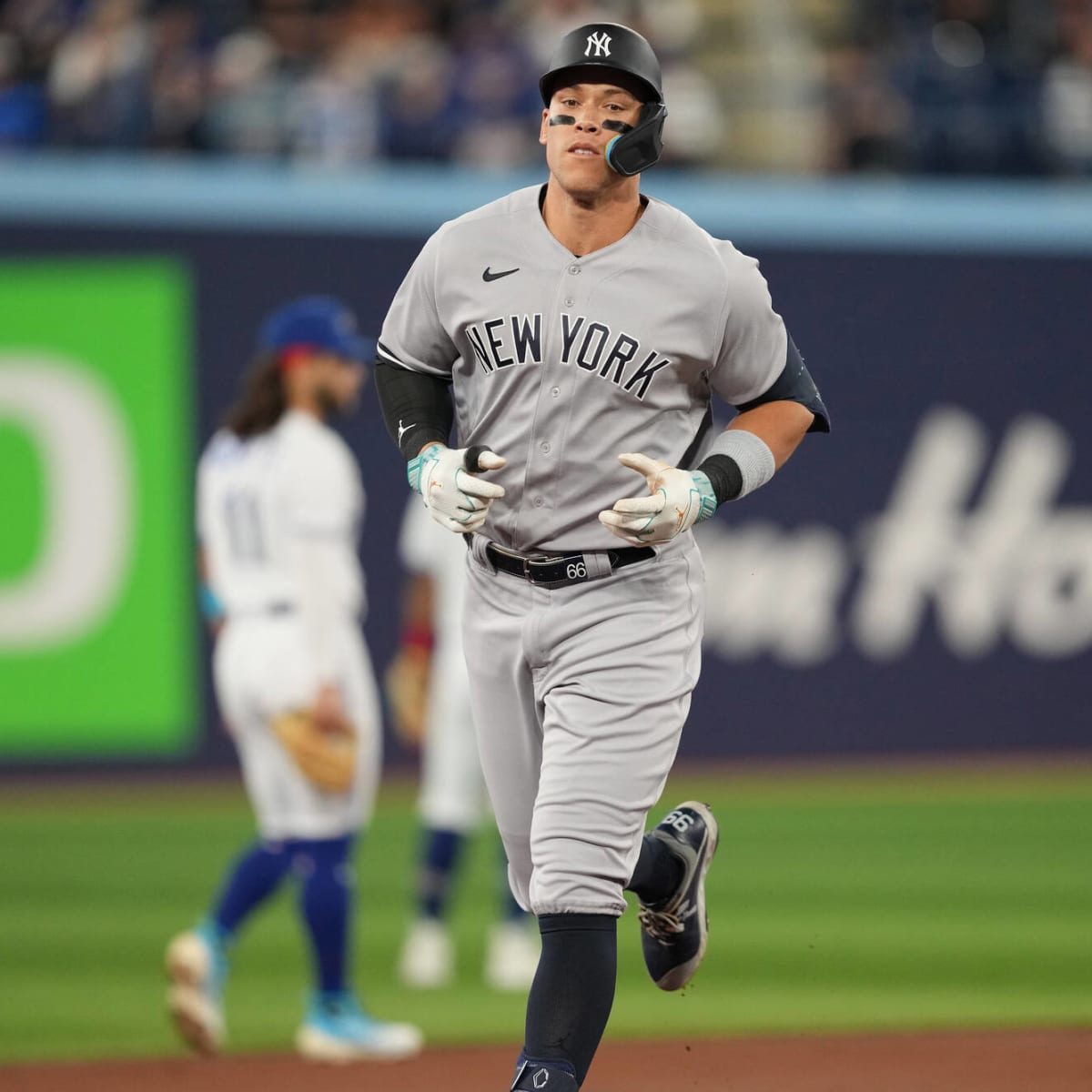 Blue Jays' Jackson says he was tipping pitches against Yankees' Aaron Judge, MLB