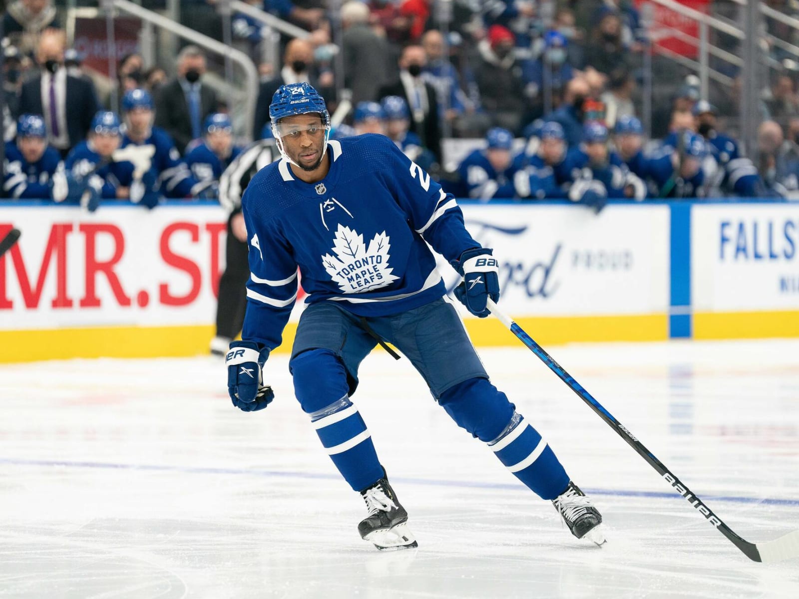 Is It Time for Maple Leafs' Wayne Simmonds to Hang Up His Skates?