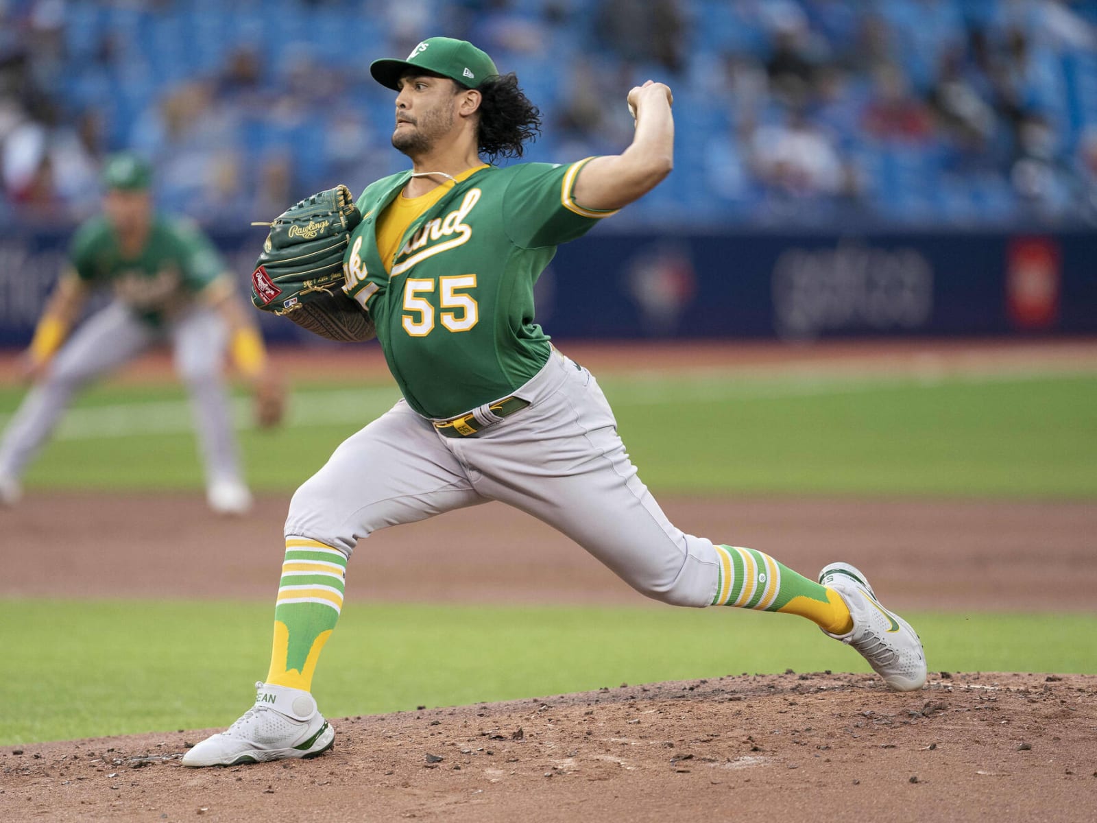 The Padres Acquire Sean Manaea and Aaron Holiday from Oakland