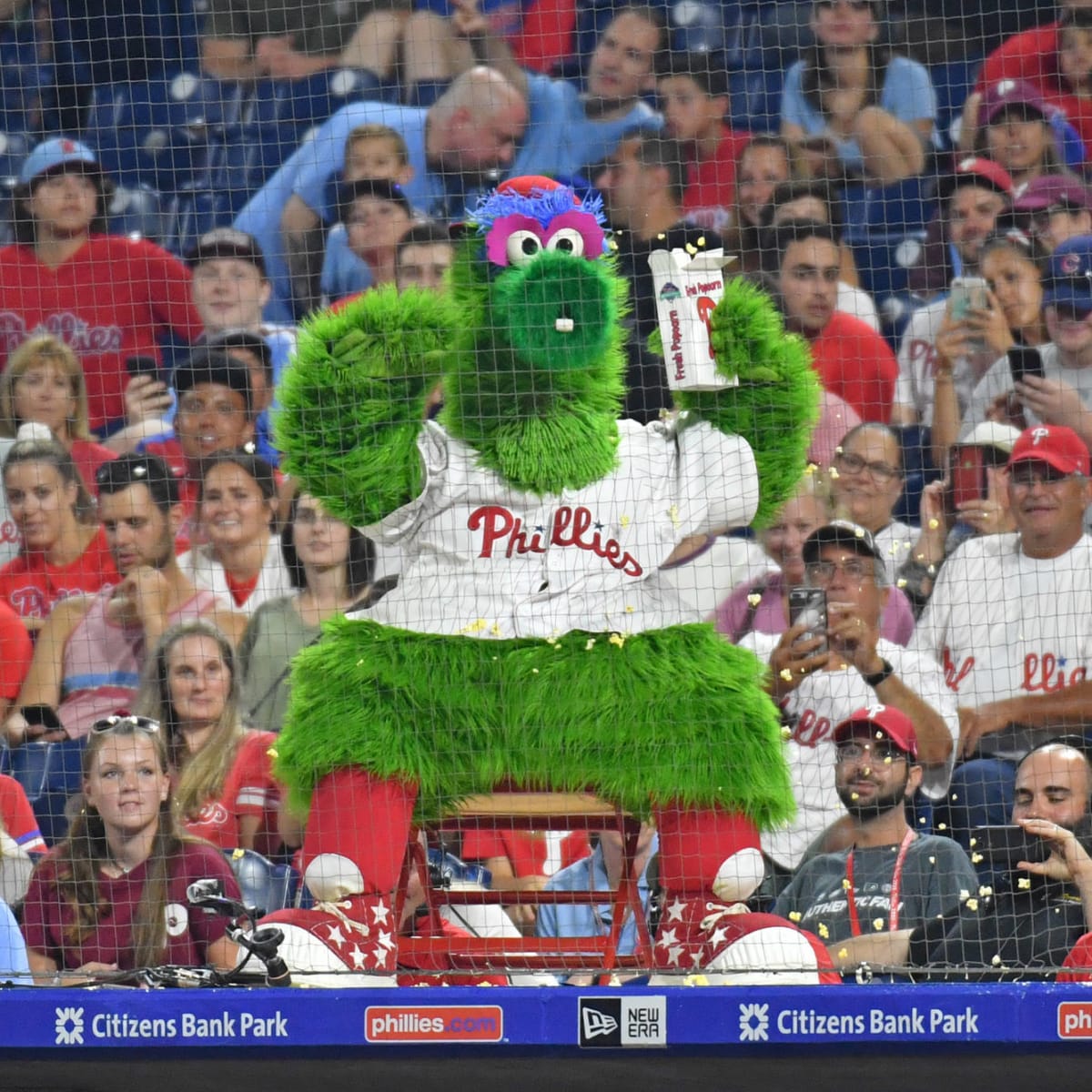 Phillies Cooling Headband: Phanatic Mascot Stare – Vertical Athletics