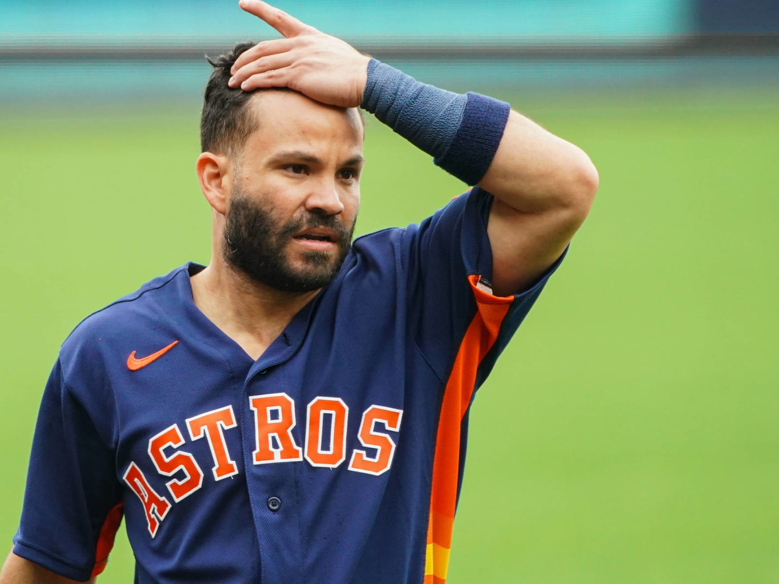 Astros cheating scandal: Did Jose Altuve use electronic 'buzzer'?