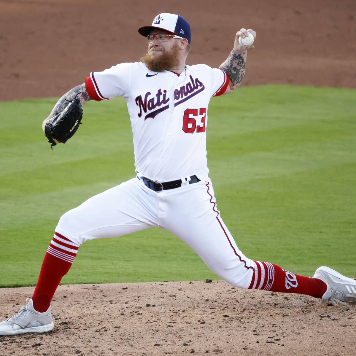 Washington Nationals re-sign Sean Doolittle to minor league deal