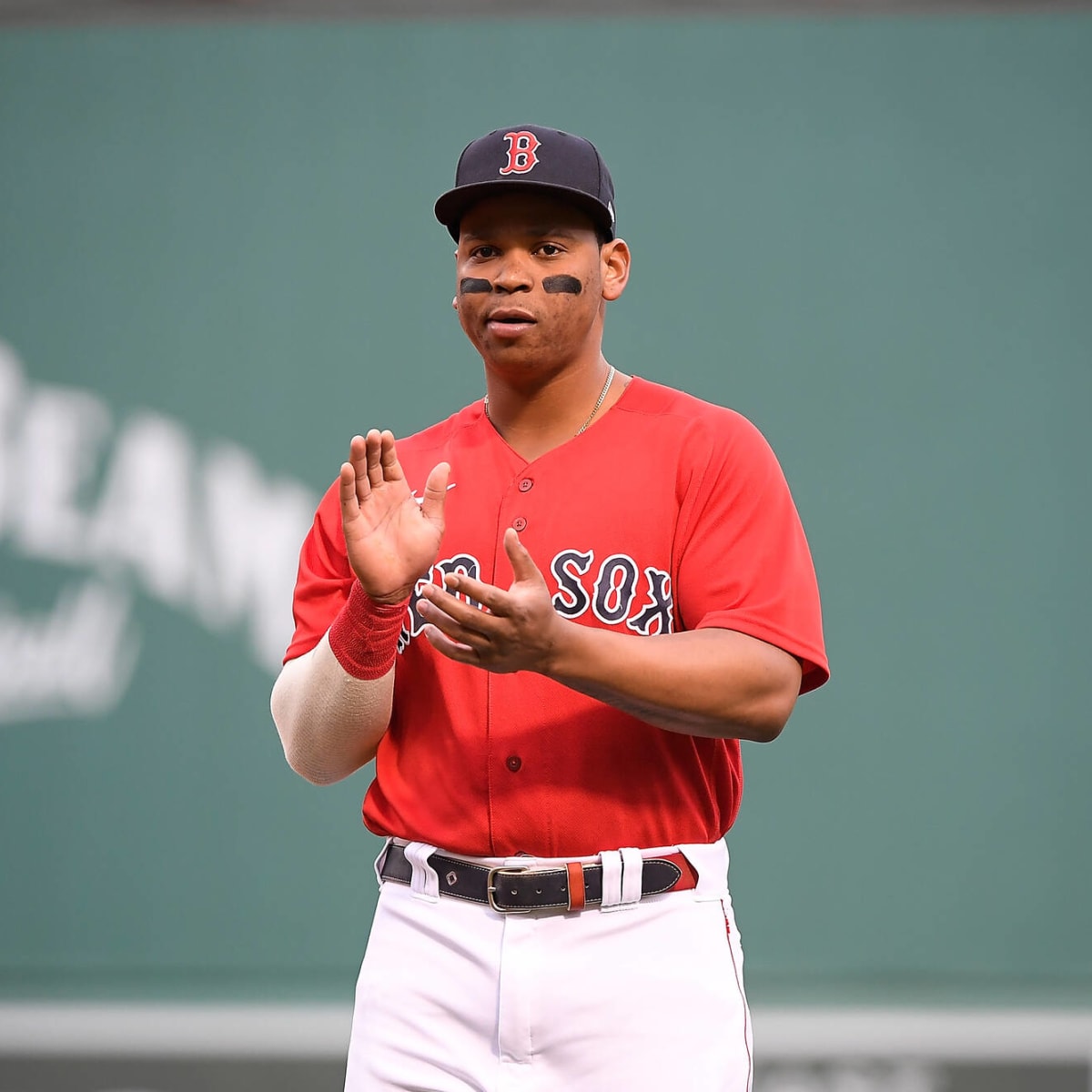 MLB Network on X: 🚨 HUGE DEAL FOR RAFAEL DEVERS 🚨 The star 3B has  reportedly agreed to an 11-year contract extension with the #RedSox, set to  begin in 2024.  /