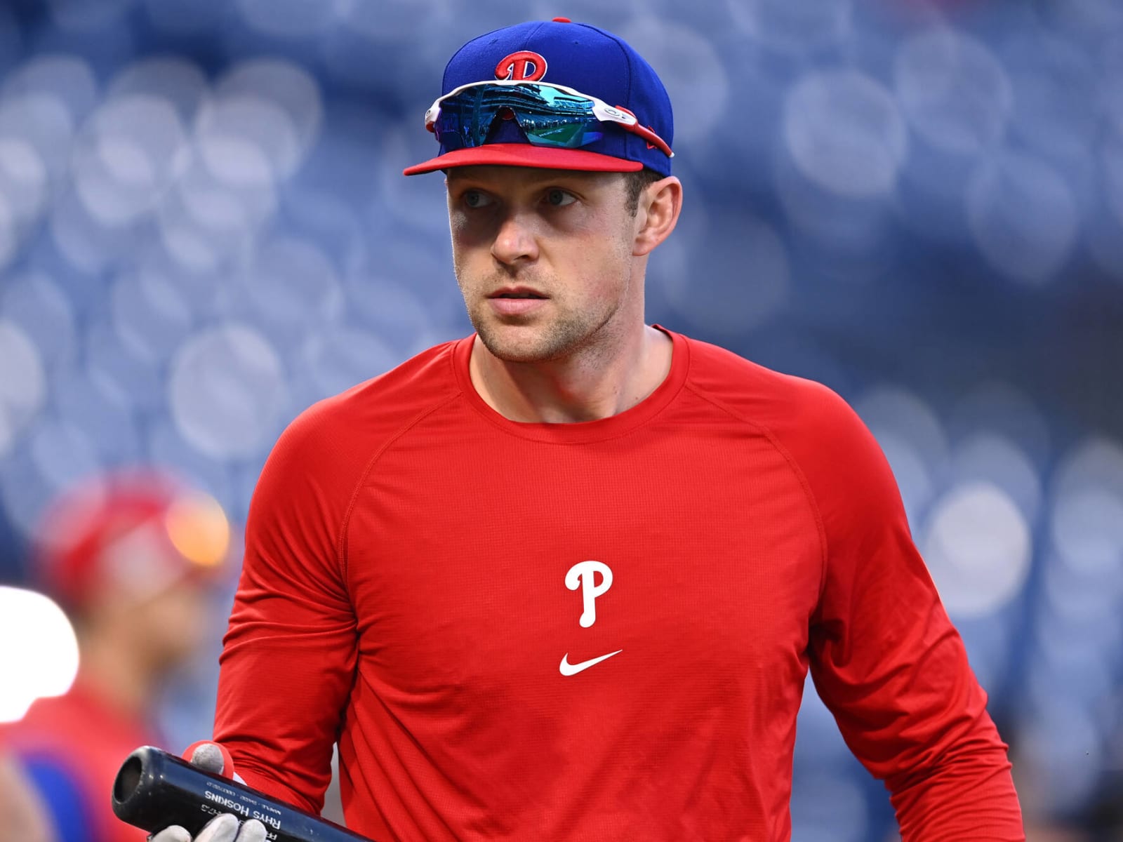 Phillis' Rhys Hoskins (knee) to undergo ACL reconstruction surgery