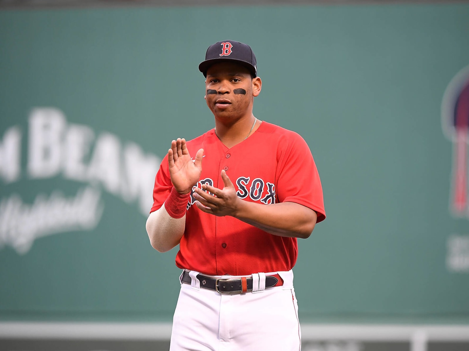 Red Sox' Rafael Devers looking for bonkers $300 million extension