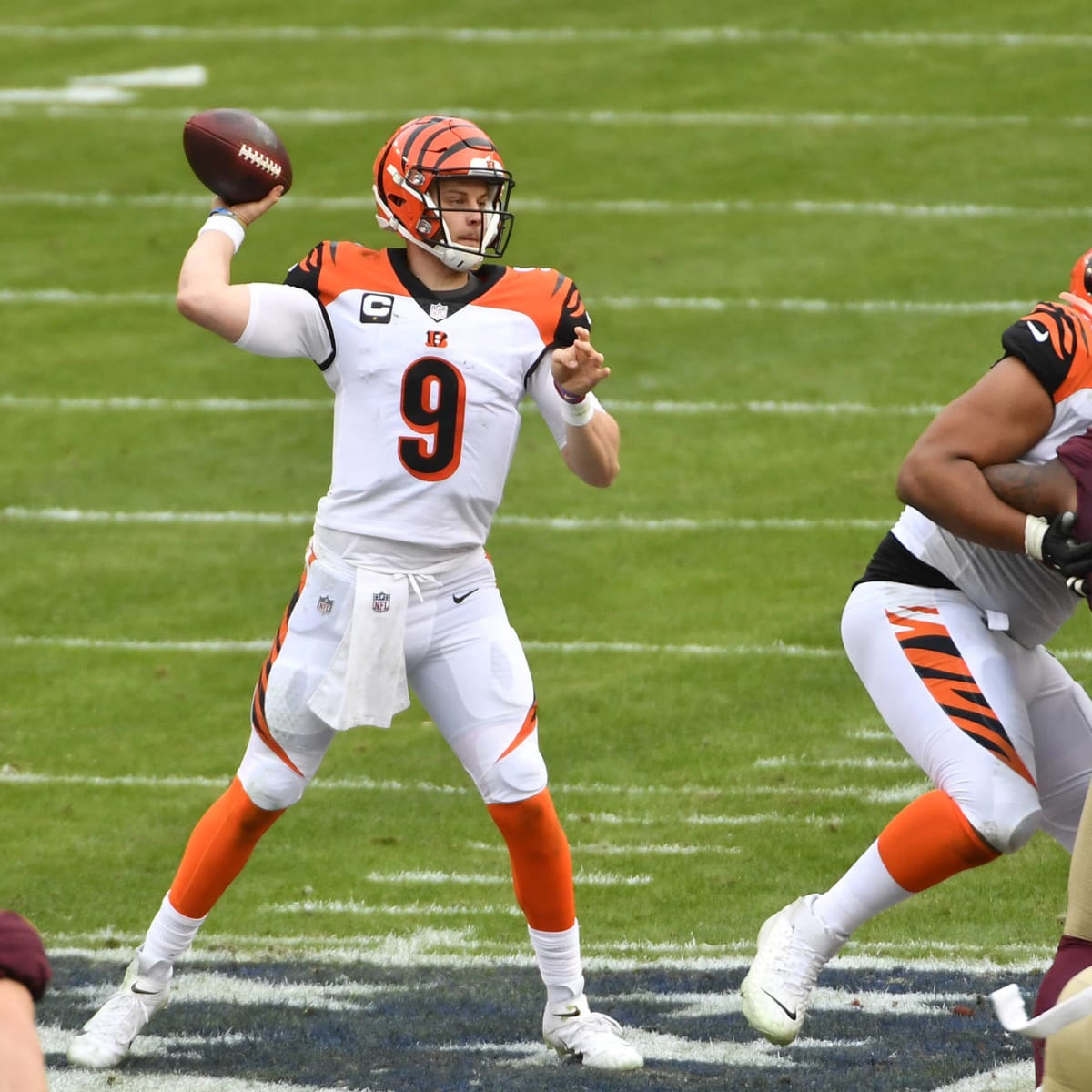 Burrow's Focus Has Collinsworth Recalling His Two Bengals QBs