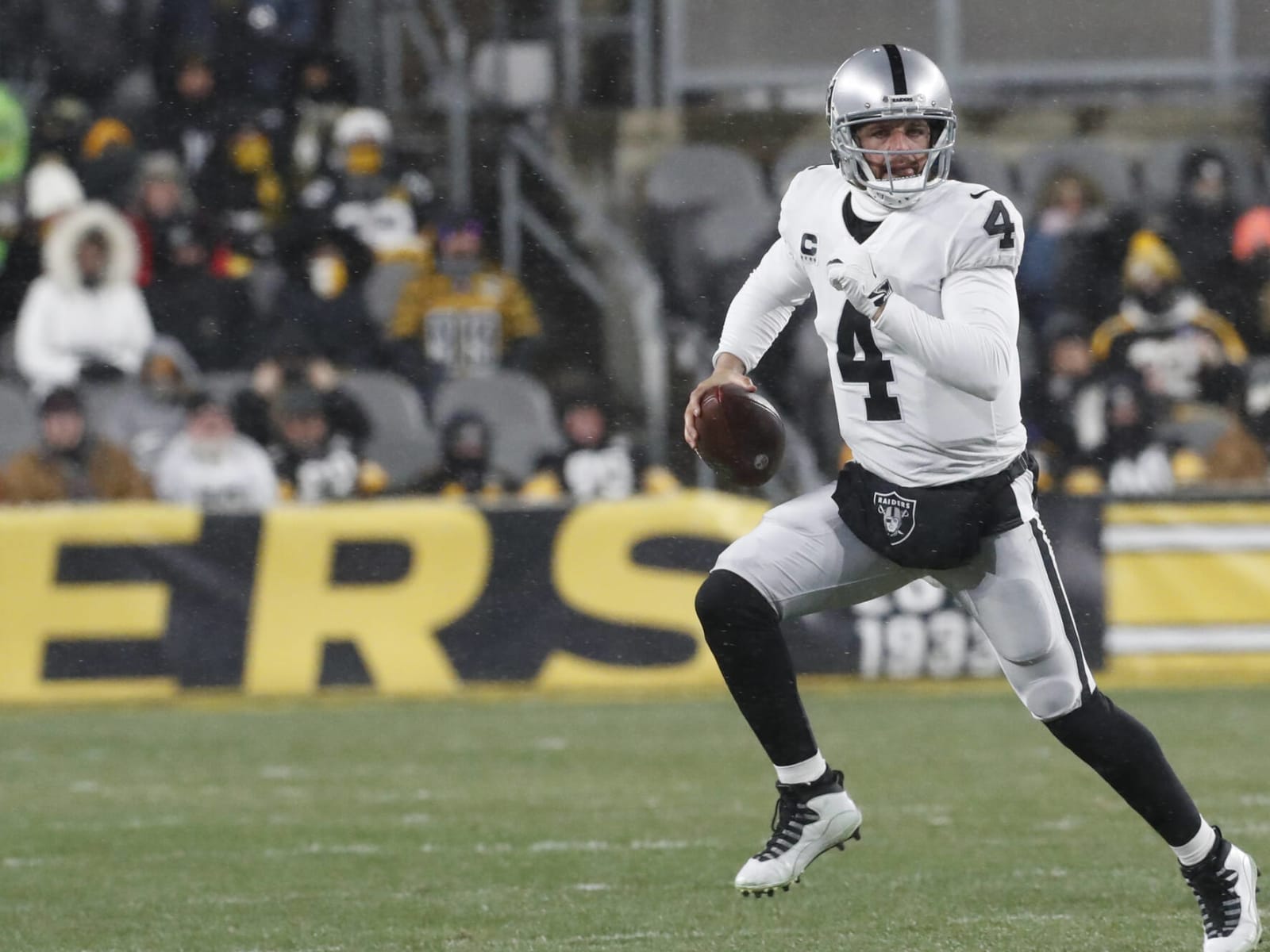 Benched Raiders QB Derek Carr makes 2023 Pro Bowl as alternate: 'See you  soon, Vegas' 