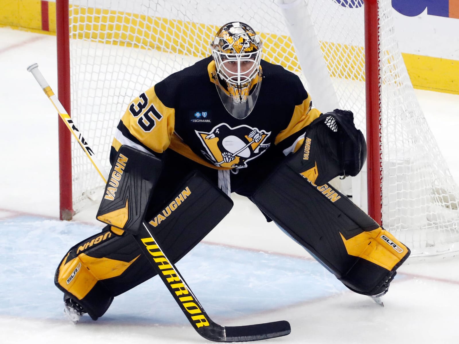 Penguins recal Domingue following Jarry injury