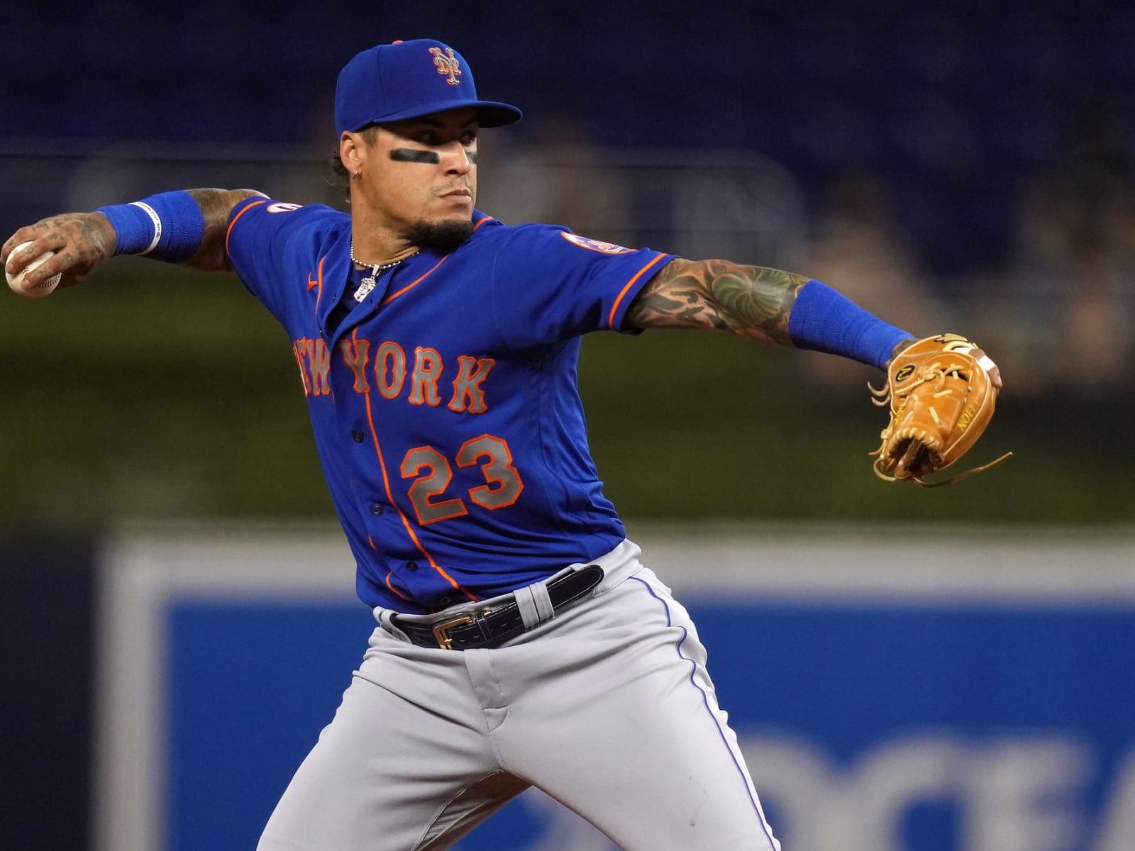 SNY Mets on X: Francisco Lindor hits the field for Team Puerto Rico.   / X