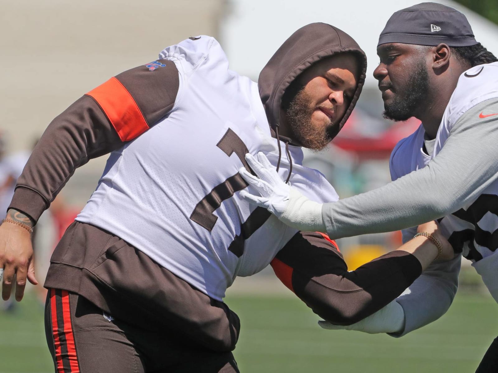 Browns LT Jedrick Wills Jr. questionable with ankle injury Yardbarker