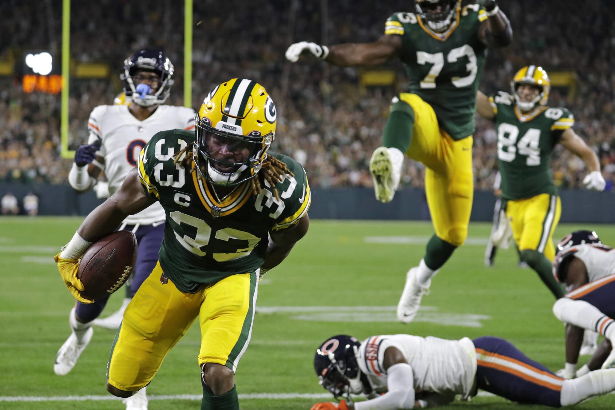 Aaron Jones moves Pack back on track