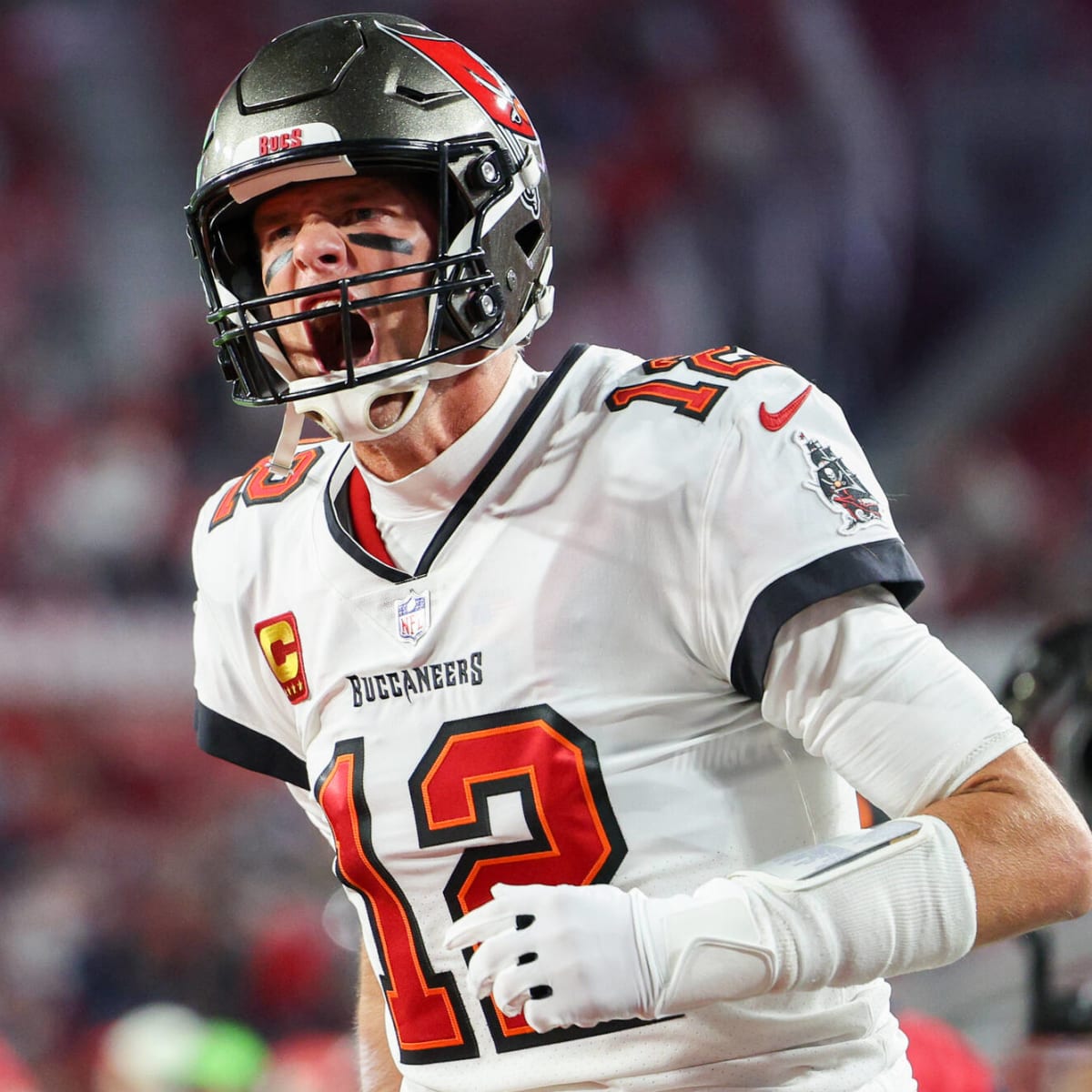 Tampa Bay Buccaneers' First Draft Pick of 2022 Expresses Excitement to Play  Alongside Tom Brady - EssentiallySports