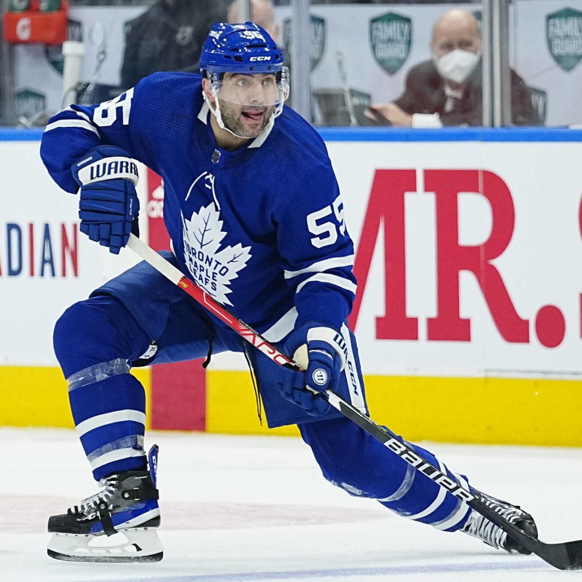 Maple Leafs sign Mark Giordano to two-year, $1.6M extension