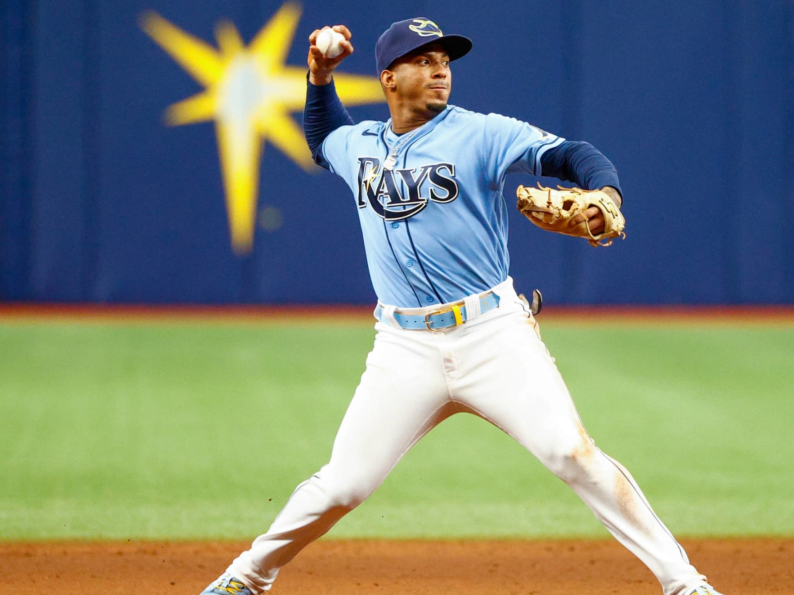 Evan Longoria signs six-year, $100 million extension with Rays