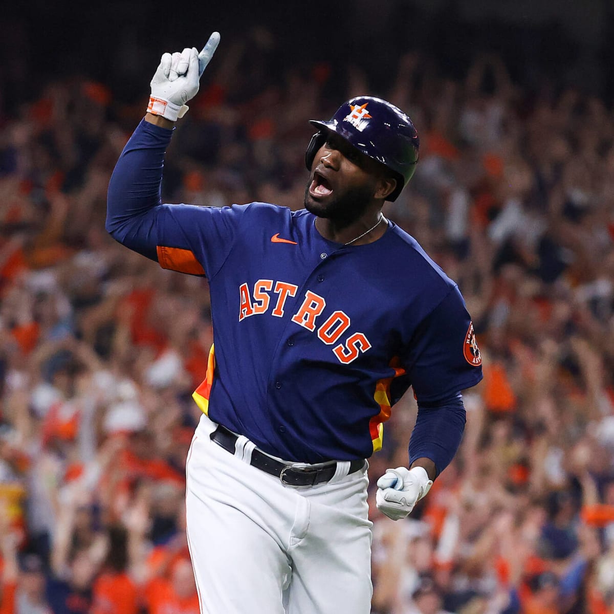 Yordan Alvarez makes it a whole new ballgame for the @Astros with his 100th  career HR!