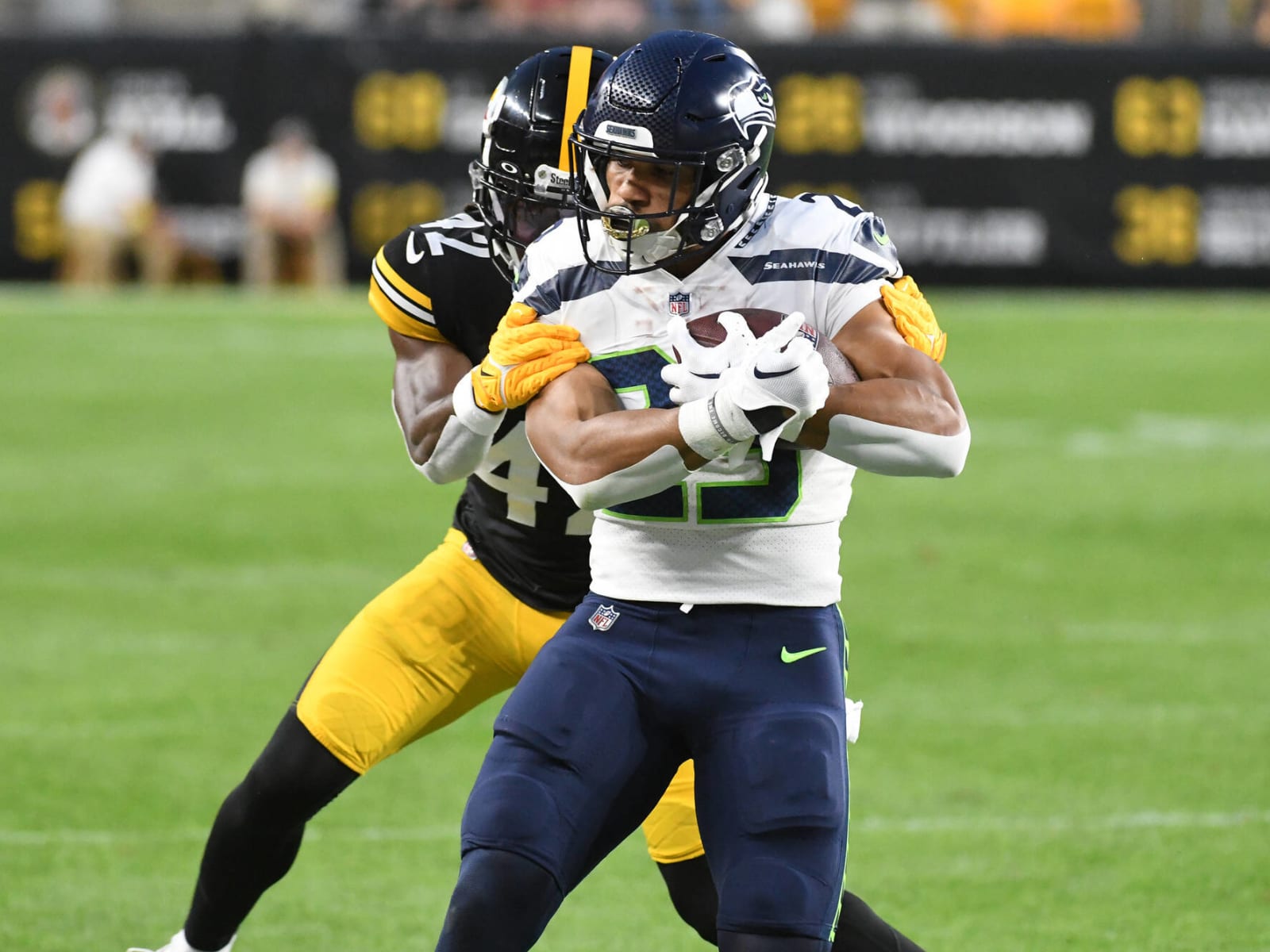 Rookie RB Travis Homer Playing Special Football for Seahawks