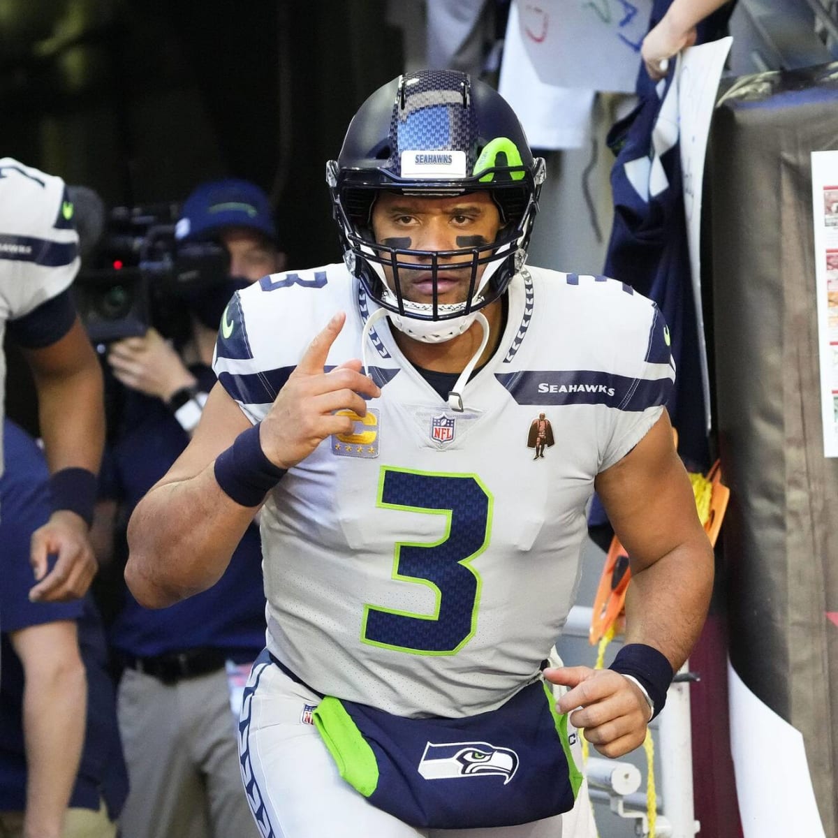 Russell Wilson declined trades to Eagles, Commanders?