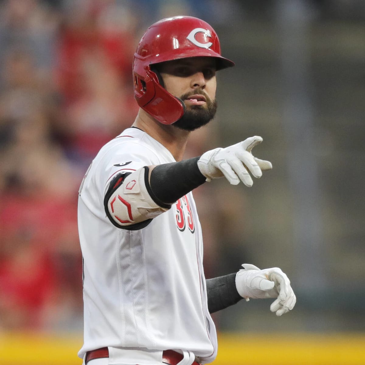 Mariners acquire OF Jesse Winker, 3B Eugenio Suarez in trade with Reds