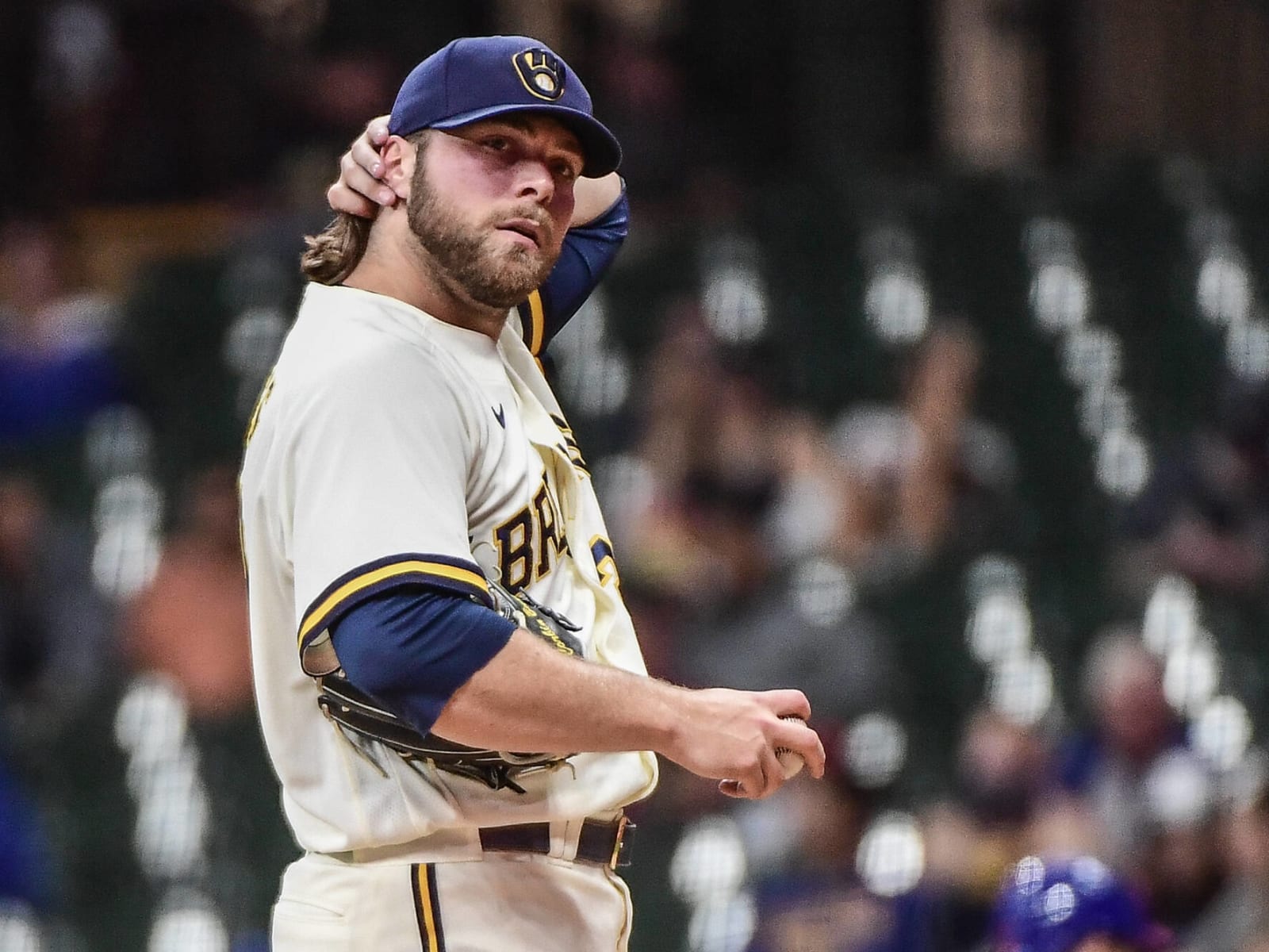 Brewers ace has concerning quote about relationship with team