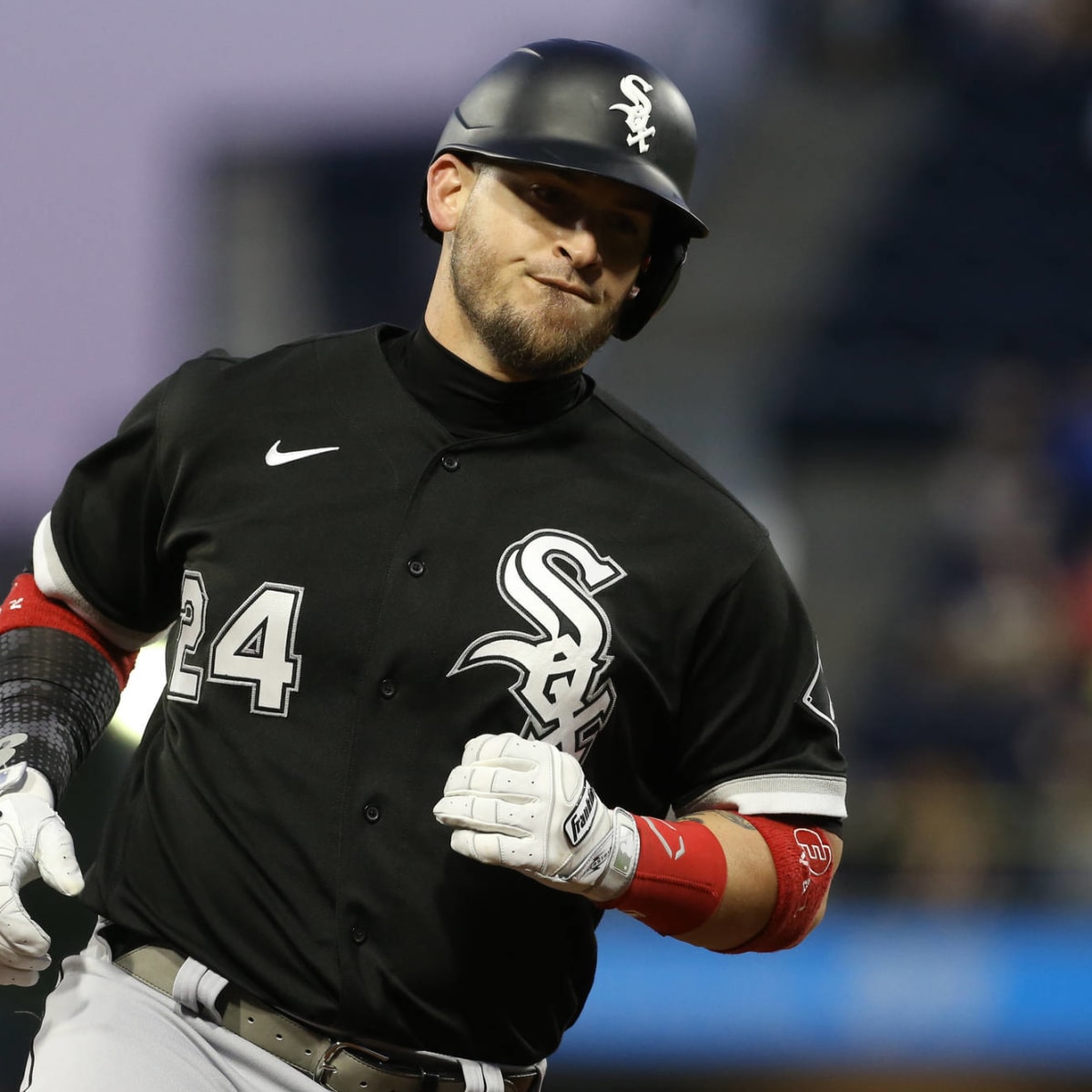 White Sox activate Yasmani Grandal from the IL before the City