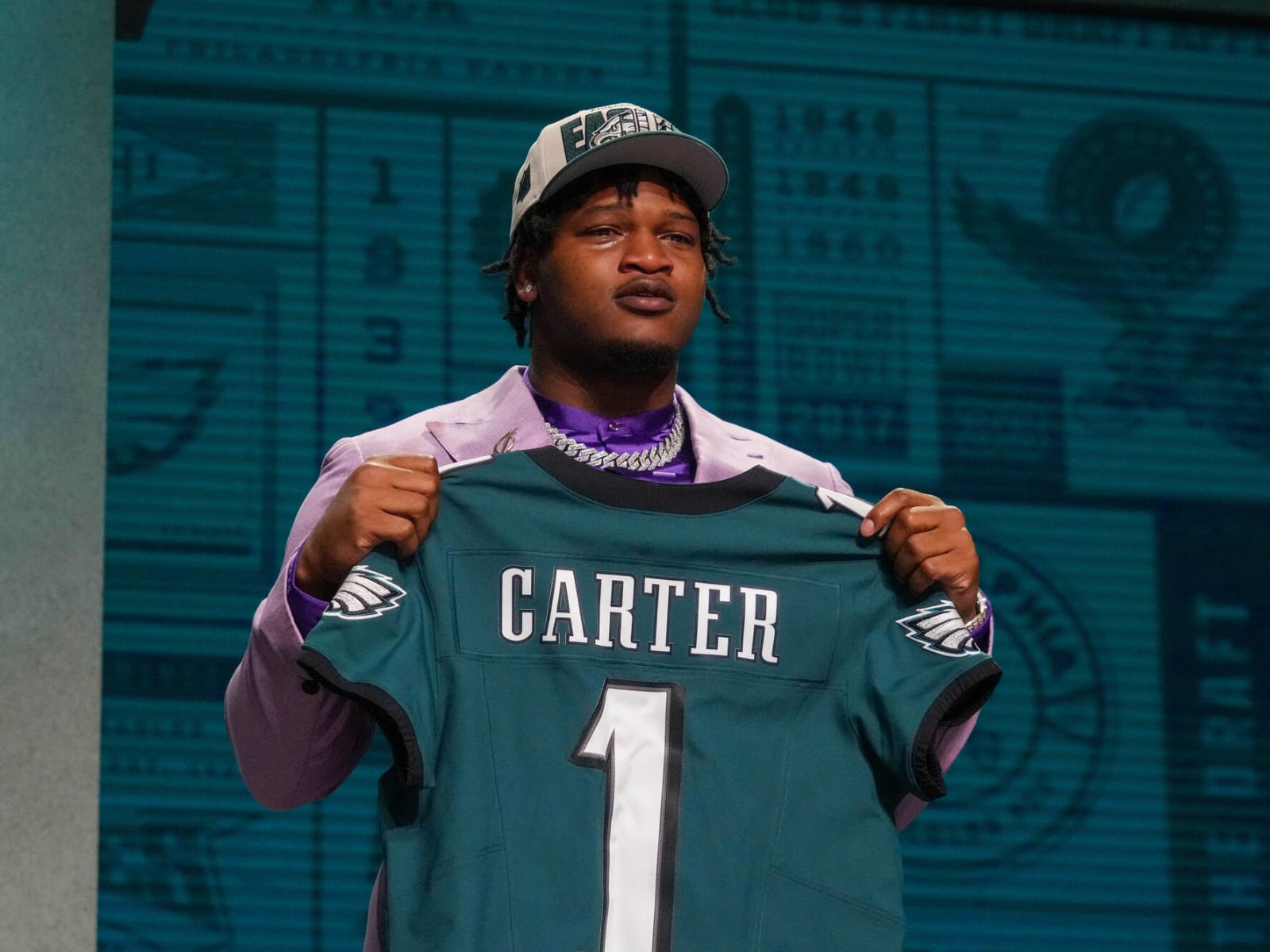 Eagles pick Georgia rushing duo Jalen Carter, Nolan Smith in first