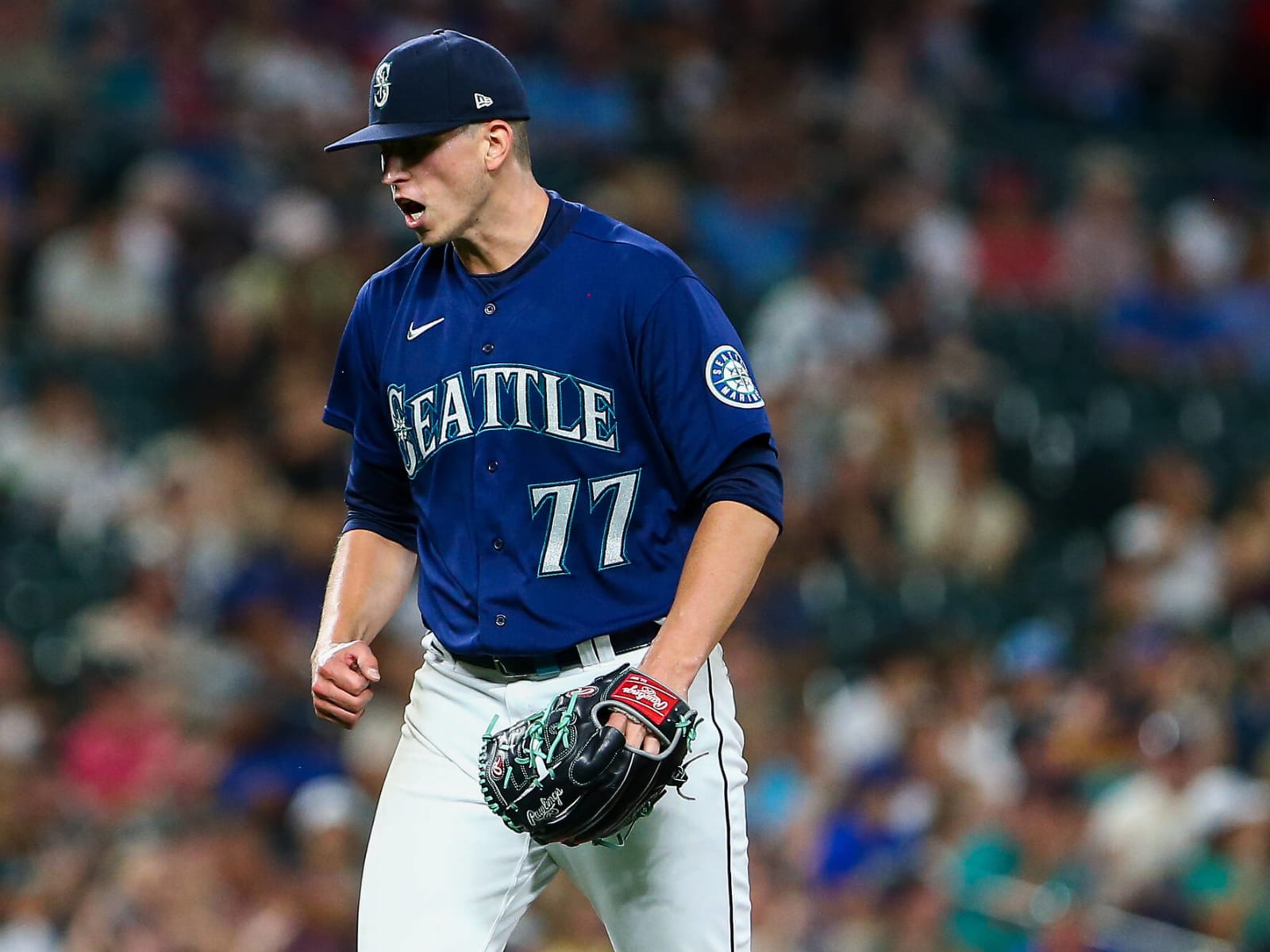 Mariners' Chris Flexen looks for rare run support vs. Red Sox