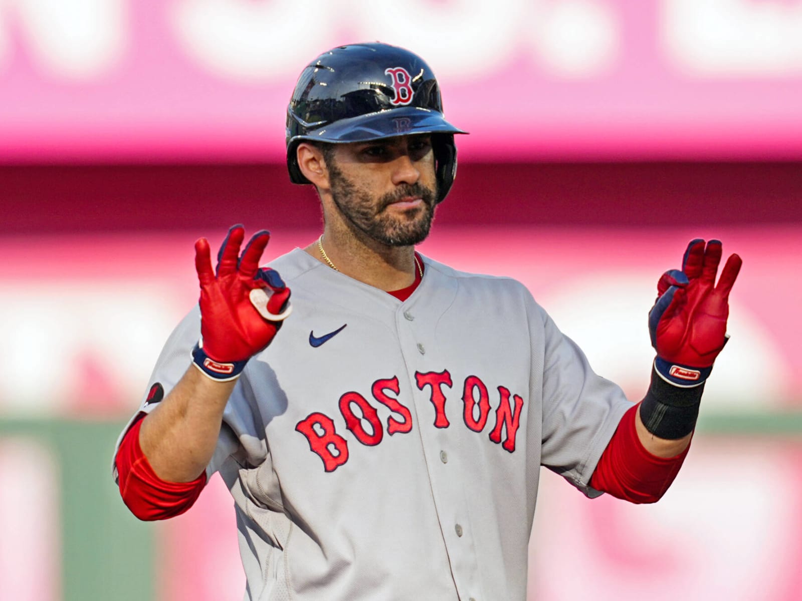 Red Sox star J.D. Martinez focuses on routine to recapture swing