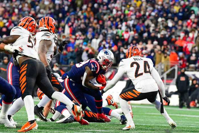 NFL Week 16 grades from across the league 13 Patriots offense unsalvageable until next season