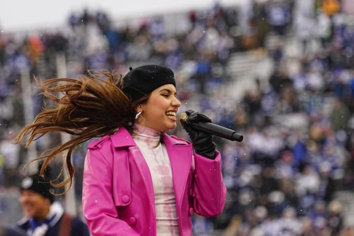 Alessia Cara, “I’m Like a Bird”