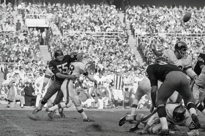 T-11. 1966 New York Giants, minus-238