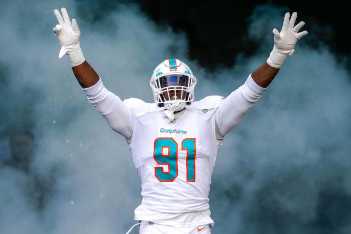 Overpaid defensive end: Emmanuel Ogbah, Miami Dolphins