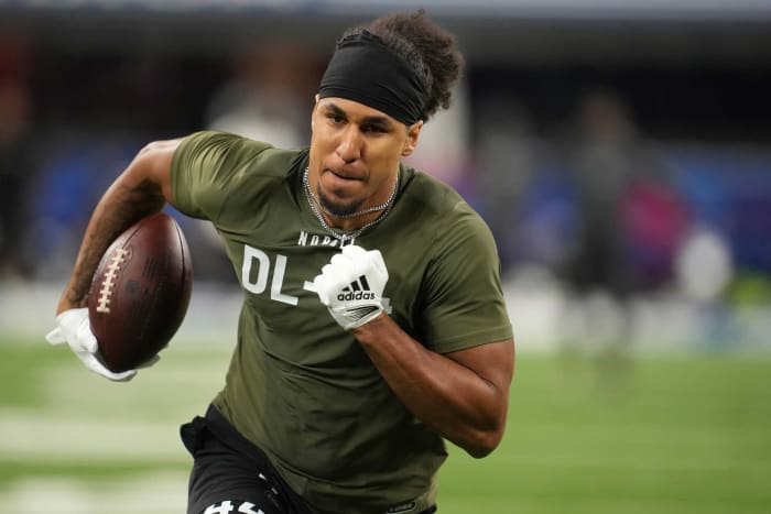 Baltimore Ravens: Tavius Robinson, OLB (Round 4)