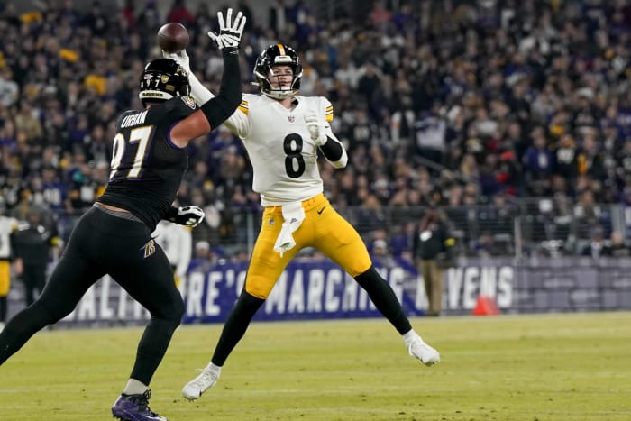 Kenny Pickett slowly gaining momentum