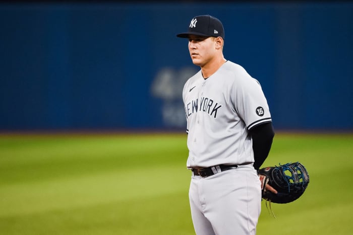 Los Yankees firman nuevamente a Anthony Rizzo