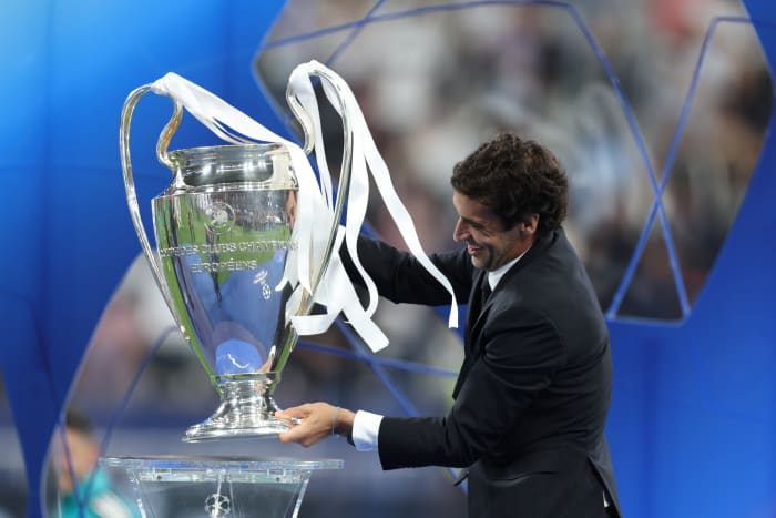 2000-01: Raul