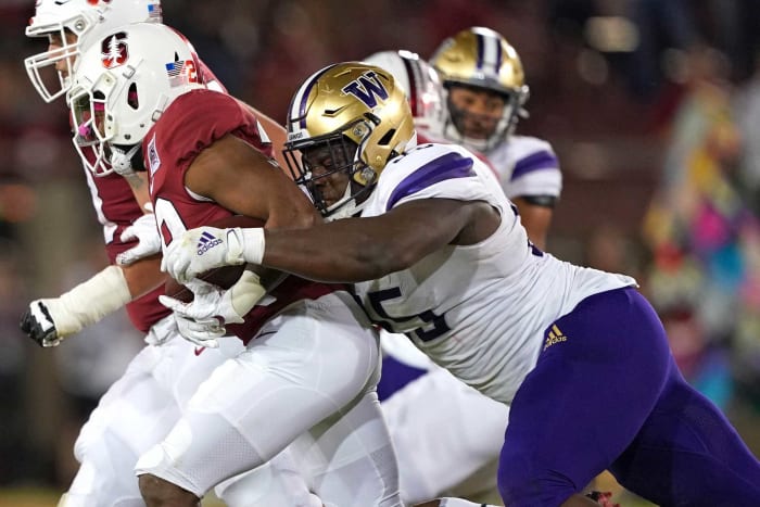 New England Patriots: Levi Onwuzurike, DL, Washington