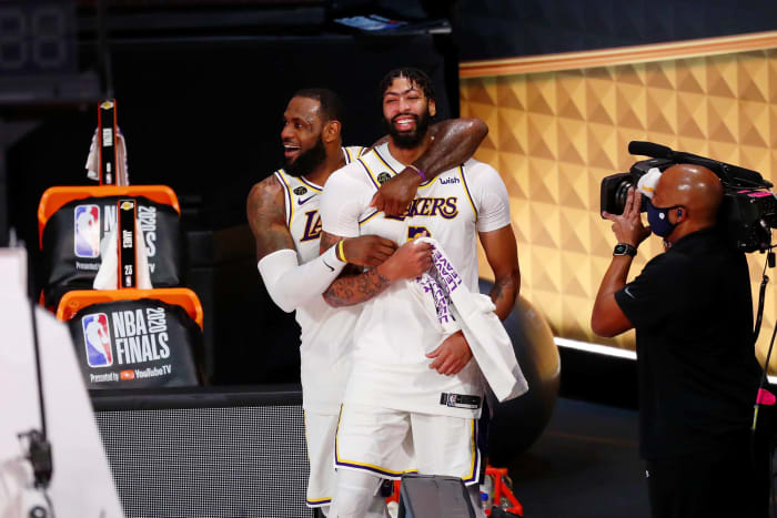Lakers win the most regular season games, repeat as champions