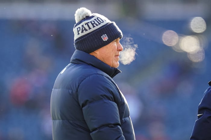 Belichick must fix offense to drag Patriots out of limbo
