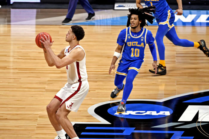 UCLA: Surviving Reese's shot