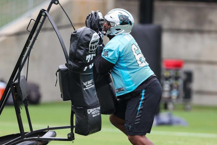 Daryl Williams; destination: Giants