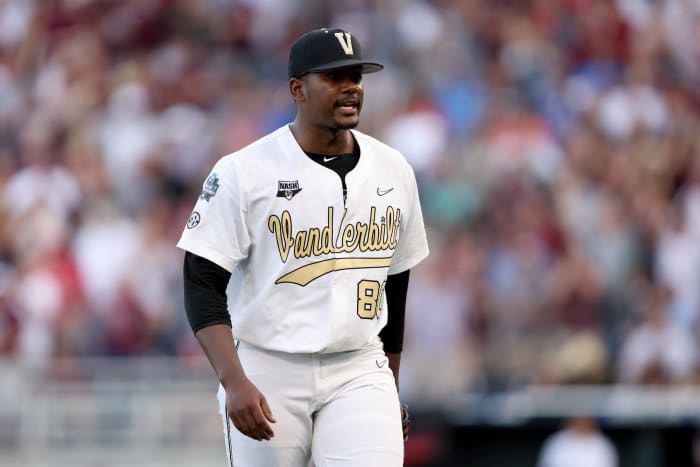 Kumar Rocker falling to #10 in the draft