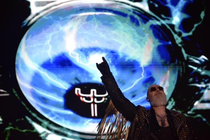 Judas Priest - Invincible Shield