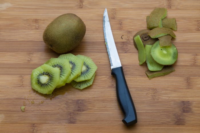 The best kiwi knife is a spoon
