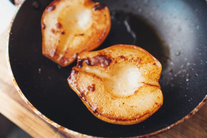 Roasted pears