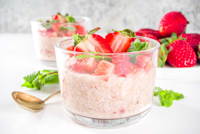 Strawberries & cream oatmeal