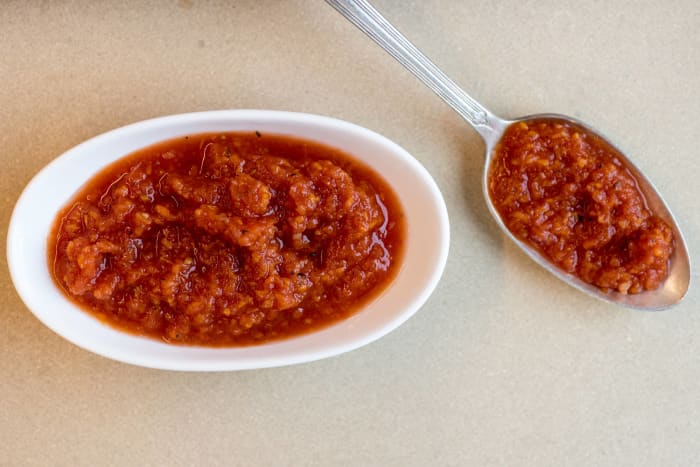 Tomato sauce or pizza sauce