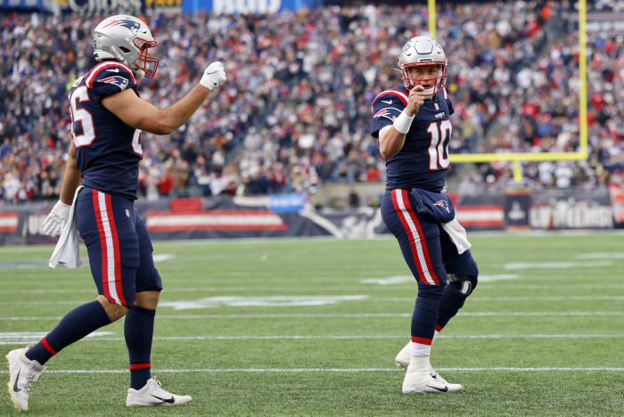 Patriots keep ascending in crowded AFC